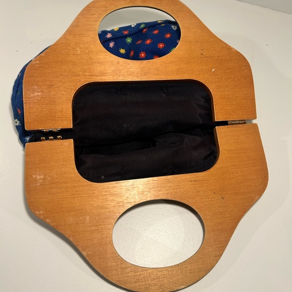 Vintage Wood Frame Purse Floral Fabric Handbag Boho Retro 1970s - Picture 9 of 13